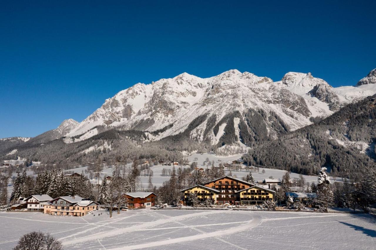 Almfrieden Hotel & Romantikchalet Ramsau am Dachstein Exterior photo